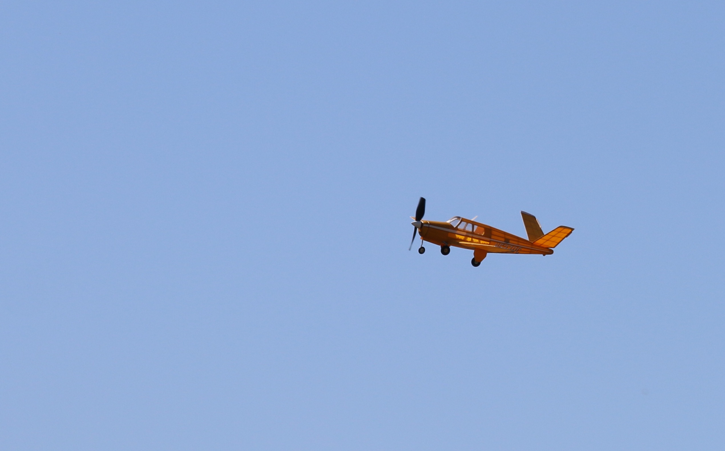 Mike Stuarts Beech Bonanza climbing out